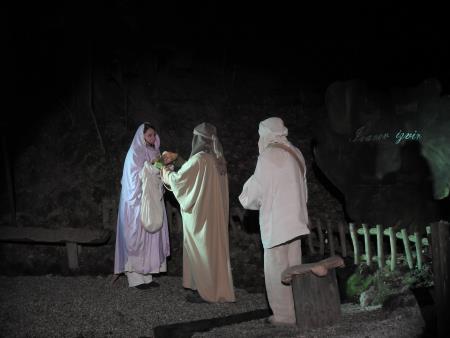Utrinki iz predstave Božična noč, 24.12.2016 27